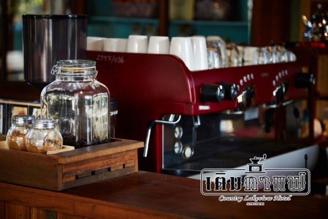 Country Lake View Hotel Suphan Buri Buitenkant foto