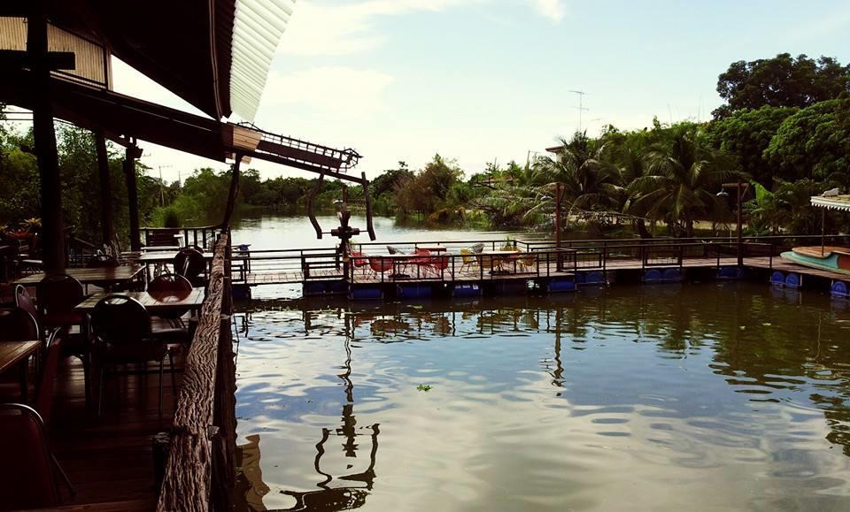 Country Lake View Hotel Suphan Buri Buitenkant foto