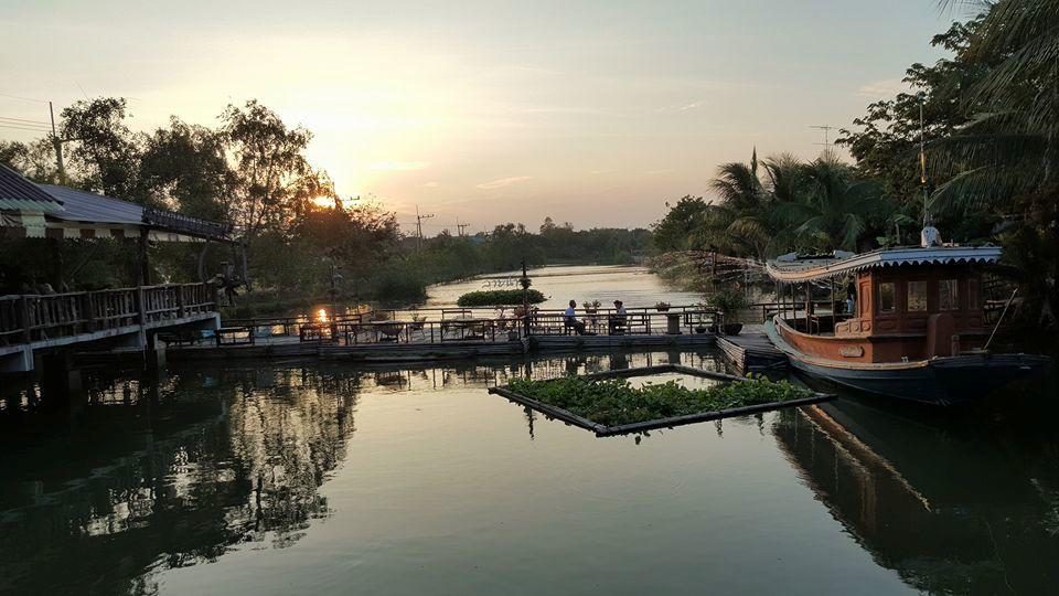 Country Lake View Hotel Suphan Buri Buitenkant foto